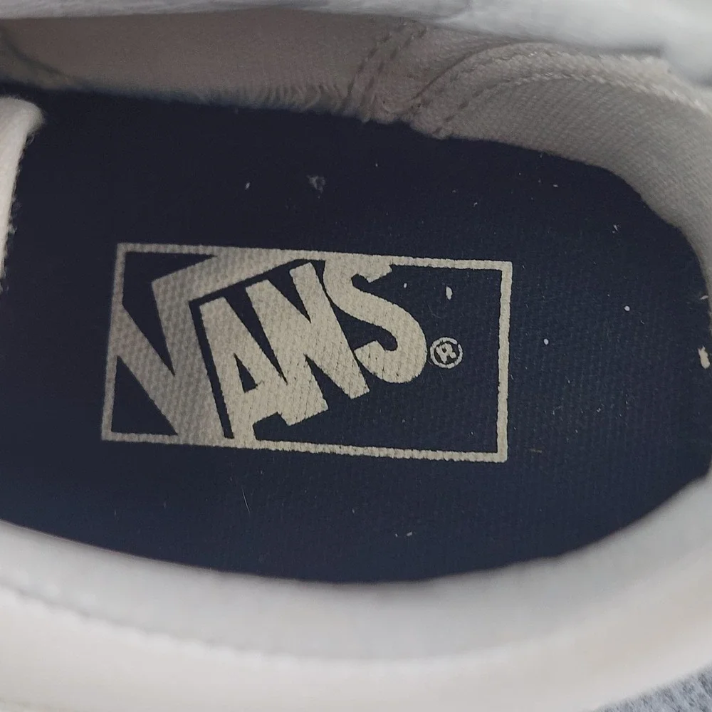 Vans Old Skool Skateboard Sneaker Men 7 Women 8.5 True White Canvas Shoes 721356